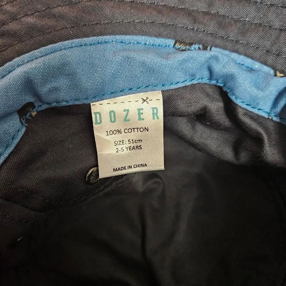 Dozer kids hat - Picture 2 of 3